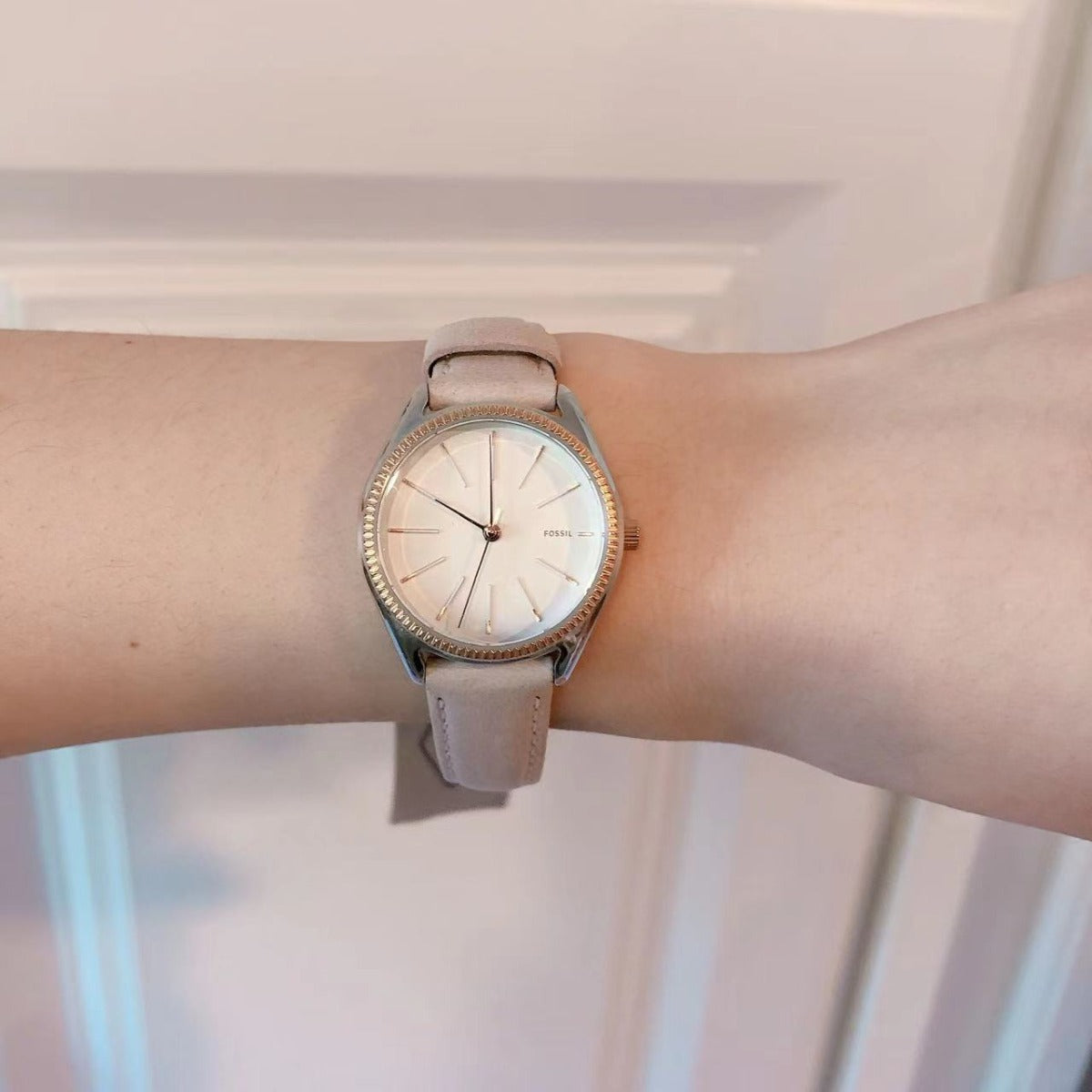 Fossil ES4574 Leather Beige 14mm Women's Watch Fossil ES4574 Leather Beige 14mm Women's Watch